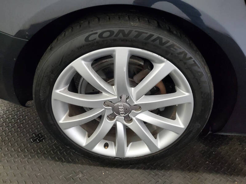 2013 Audi A4 2.0T quattro Premium Plus