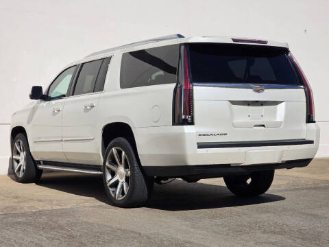 2015 Cadillac Escalade ESV Luxury