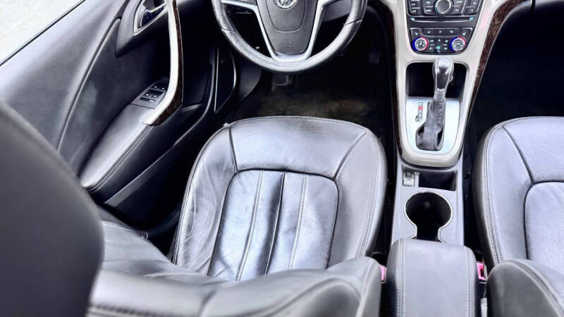 2012 Buick Verano Leather Group