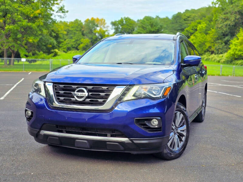 2017 Nissan Pathfinder SL