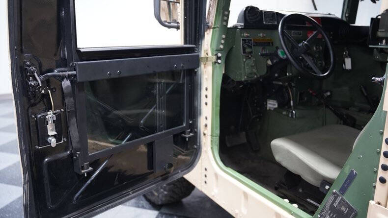 2007 AM General M1165A1