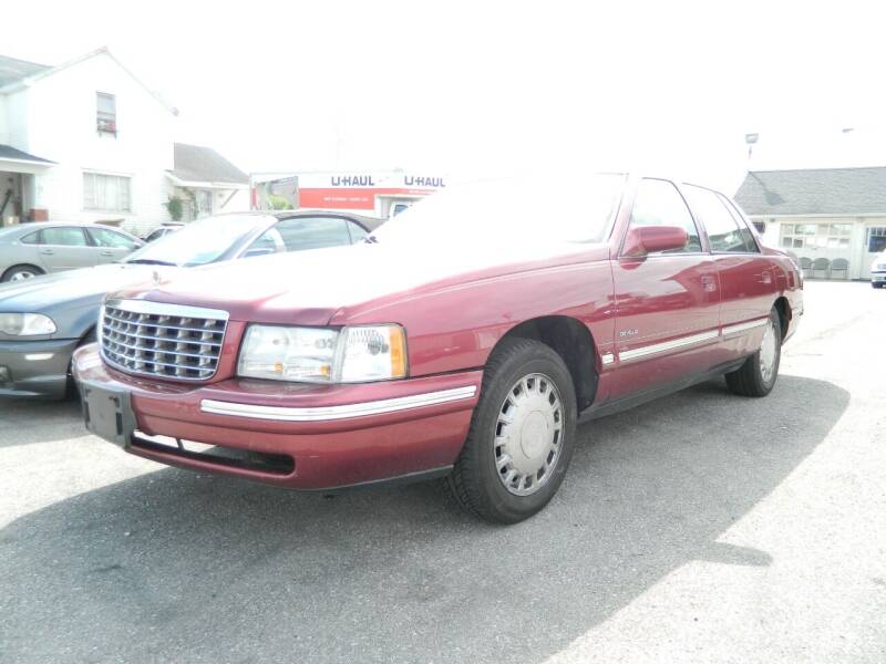 1997 Cadillac DeVille for sale at Auto House Of Fort Wayne in Fort Wayne IN