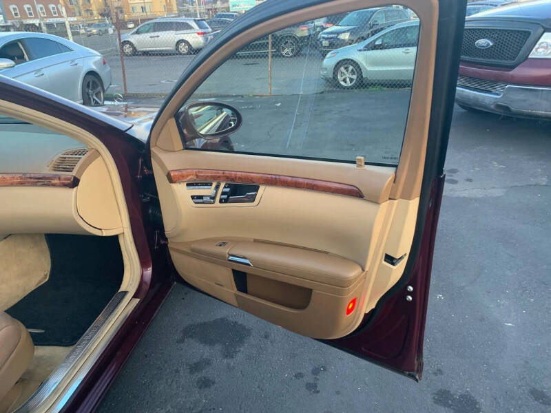 2007 Mercedes-Benz S-Class S 550