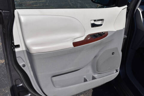 2011 Toyota Sienna XLE 7-Passenger
