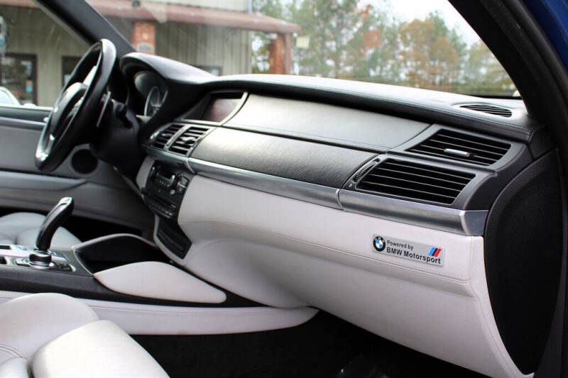 2010 BMW X5 M