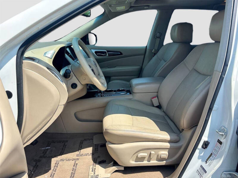 2014 Nissan Pathfinder Platinum