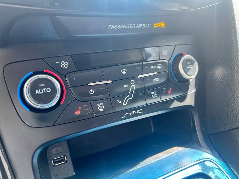 2015 Ford Focus Titanium