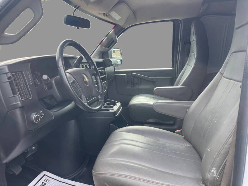 2021 Chevrolet Express 2500