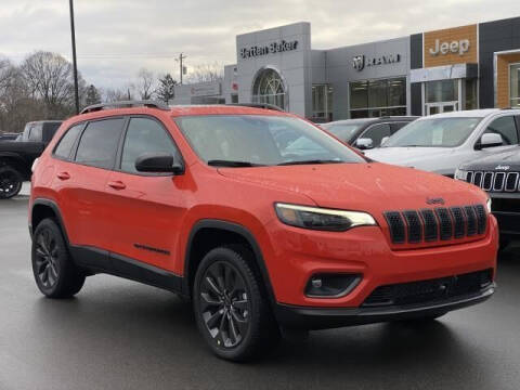 2021 Jeep Cherokee for sale at Betten Baker Chrysler Dodge Jeep Ram in Lowell MI