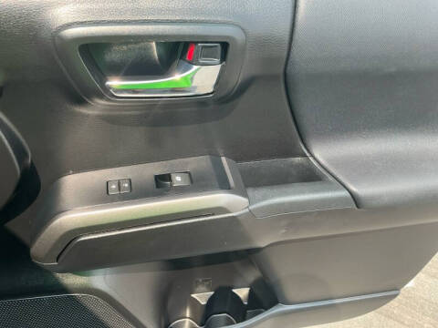 2021 Toyota Tacoma TRD Sport