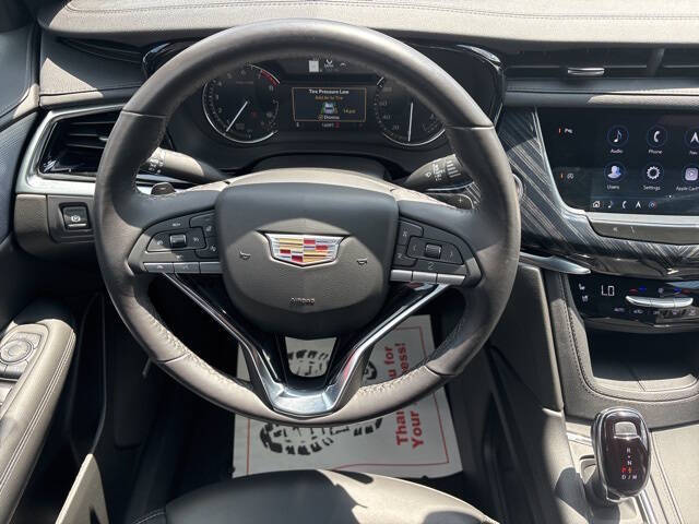 2025 Cadillac XT6 Premium Luxury