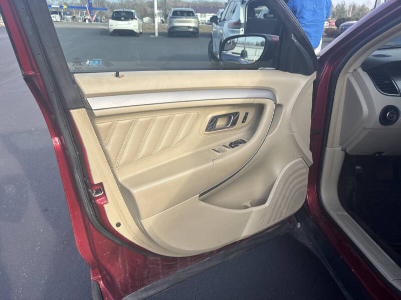 2014 Ford Taurus SEL