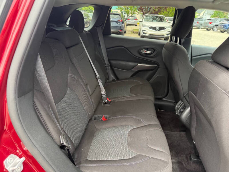 2019 Jeep Cherokee Latitude