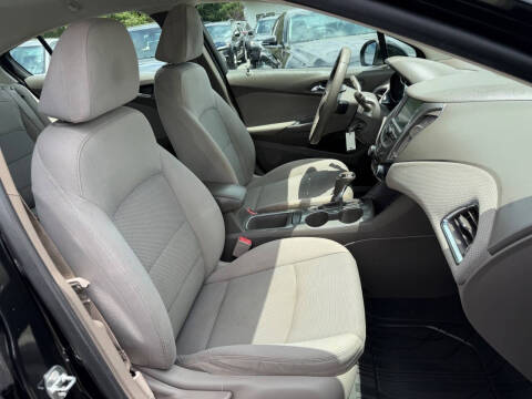 2018 Chevrolet Cruze LT Auto