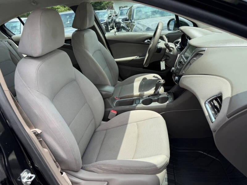 2018 Chevrolet Cruze LT Auto
