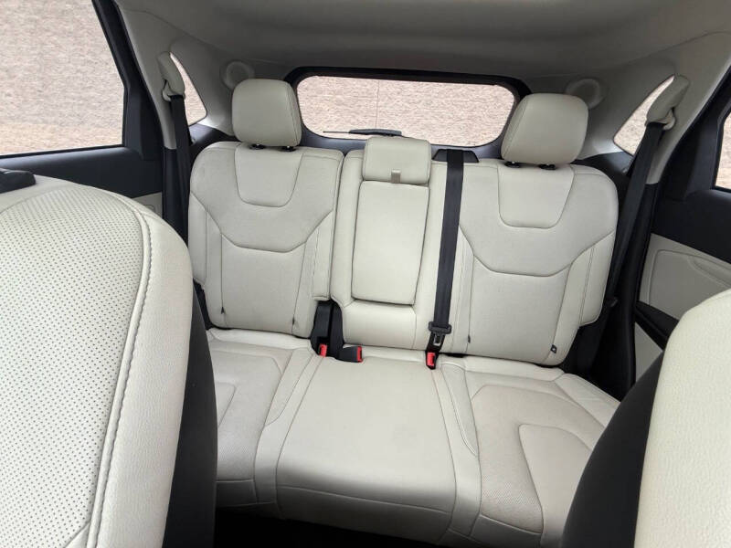 2016 Ford Edge Titanium