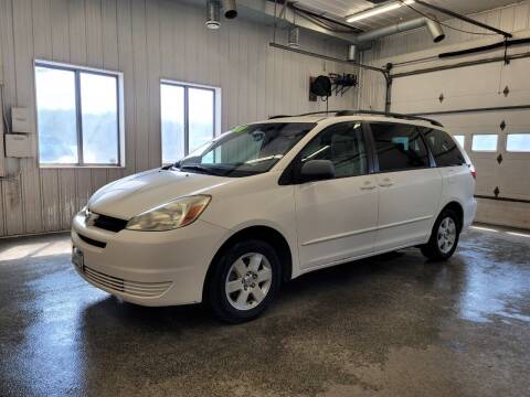 2004 Toyota Sienna for sale at Sand's Auto Sales in Cambridge MN