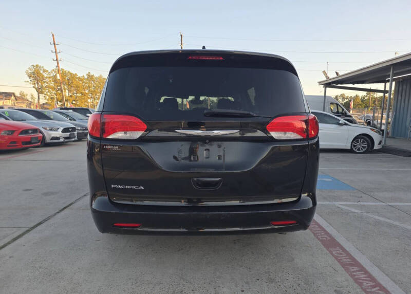 2017 Chrysler Pacifica Touring
