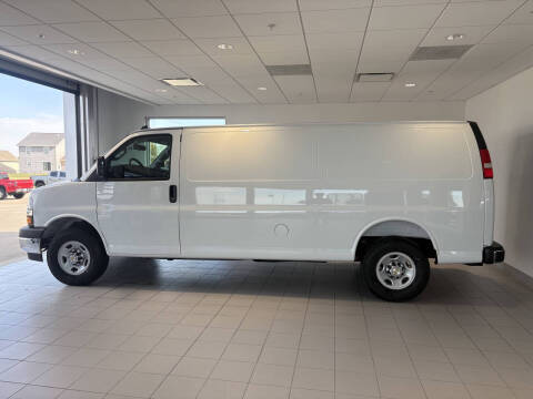 2025 Chevrolet Express 3500
