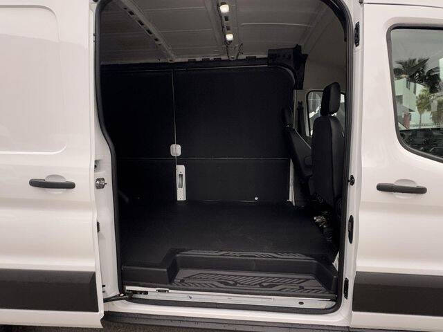 2025 Ford Transit 250