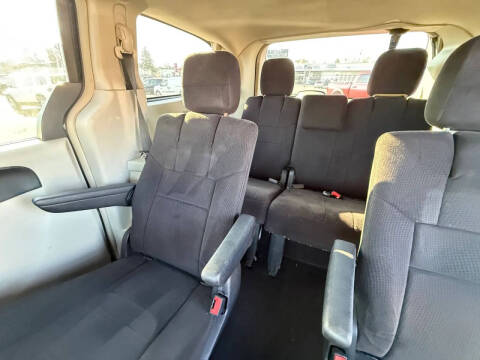 2011 Dodge Grand Caravan Crew