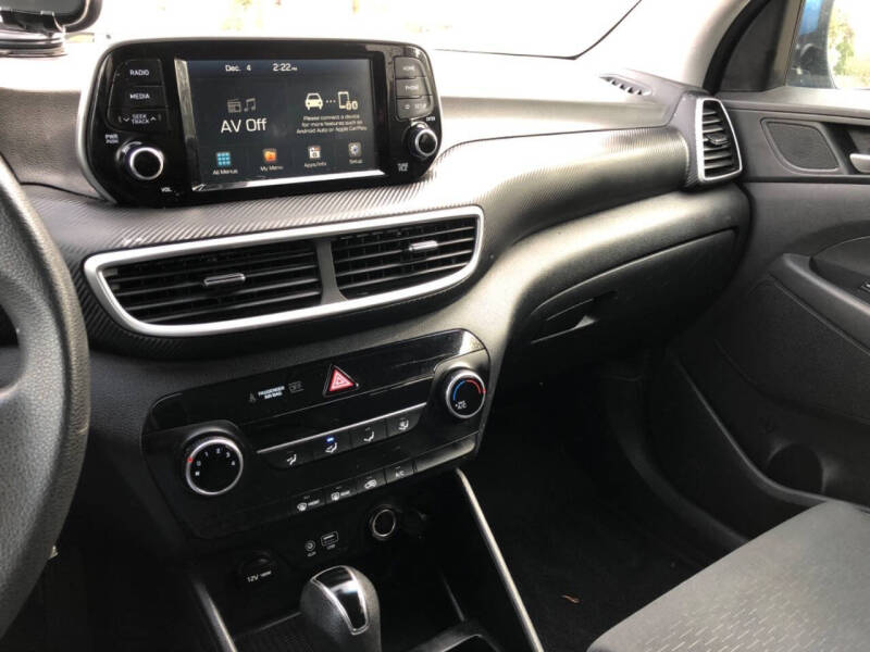 2020 Hyundai Tucson SE