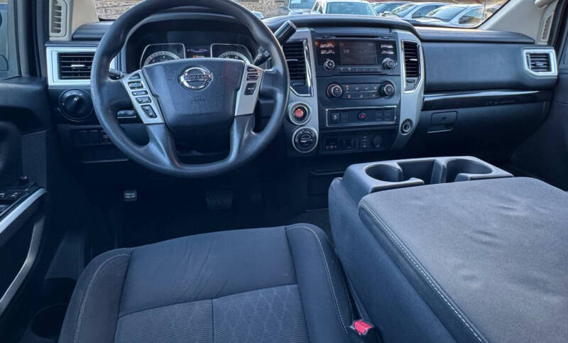 2016 Nissan Titan XD SV