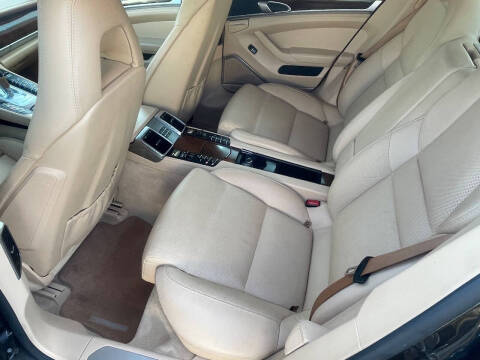 2012 Porsche Panamera Turbo