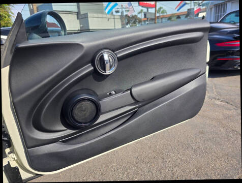 2015 MINI Hardtop 2 Door Cooper