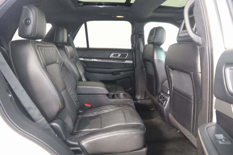 2016 Ford Explorer Platinum