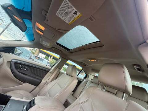2012 Ford Taurus SEL
