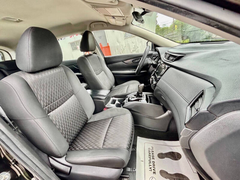 2019 Nissan Rogue S
