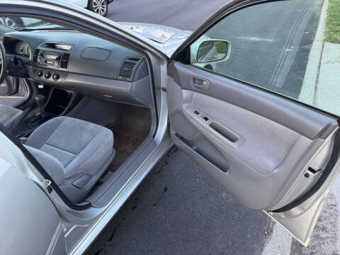 2003 Toyota Camry LE