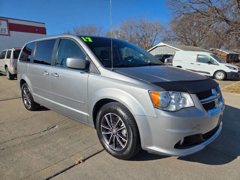2017 Dodge Grand Caravan SXT's photo