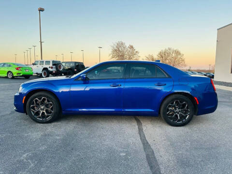 2019 Chrysler 300 S