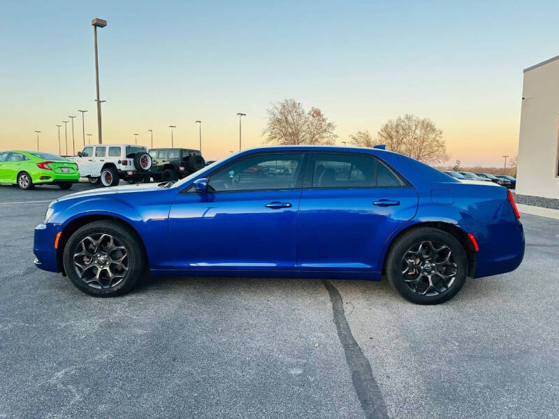2019 Chrysler 300 S