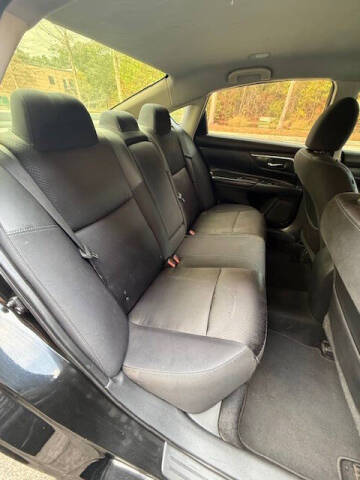 2017 Nissan Altima 2.5 SR