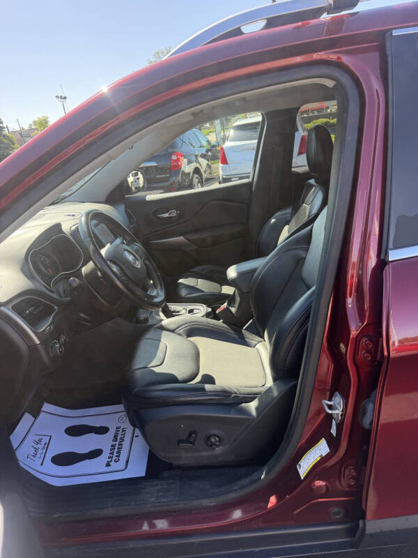 2019 Jeep Cherokee Latitude Plus
