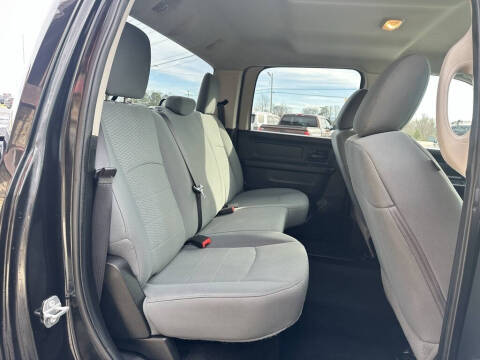 2017 RAM 1500 Express