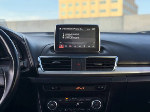 2016 Mazda MAZDA3 s Grand Touring