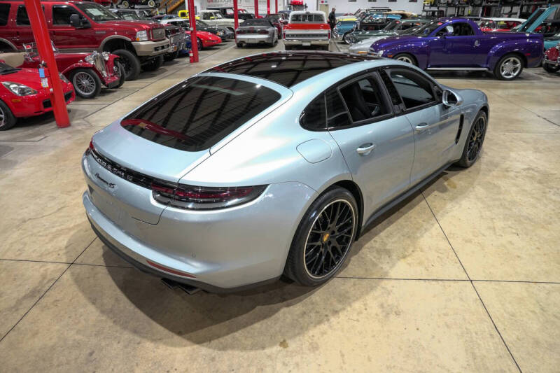 2018 Porsche Panamera 4S