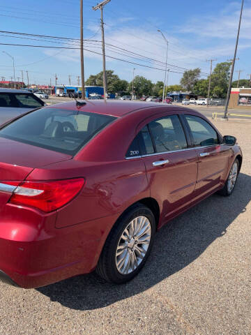 2012 Chrysler 200 Limited