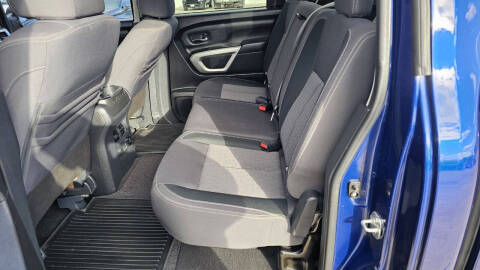 2021 Nissan Titan SV