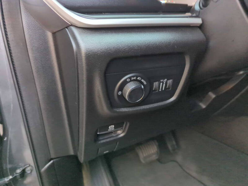 2021 Jeep Grand Cherokee L Laredo