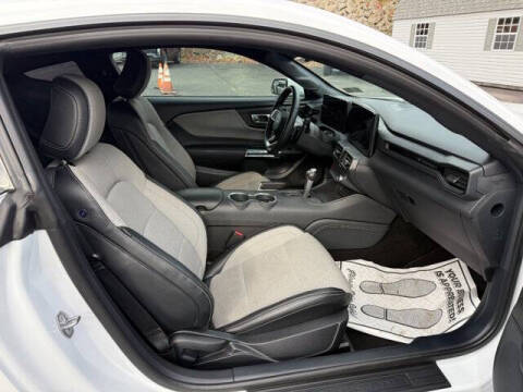 2024 Ford Mustang EcoBoost