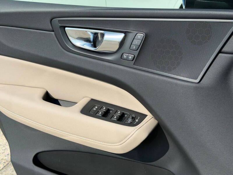 2026 Volvo XC60 B5 Core