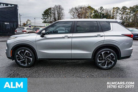 2024 Mitsubishi Outlander SE