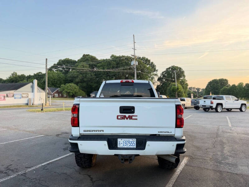 2016 GMC Sierra 2500HD Denali