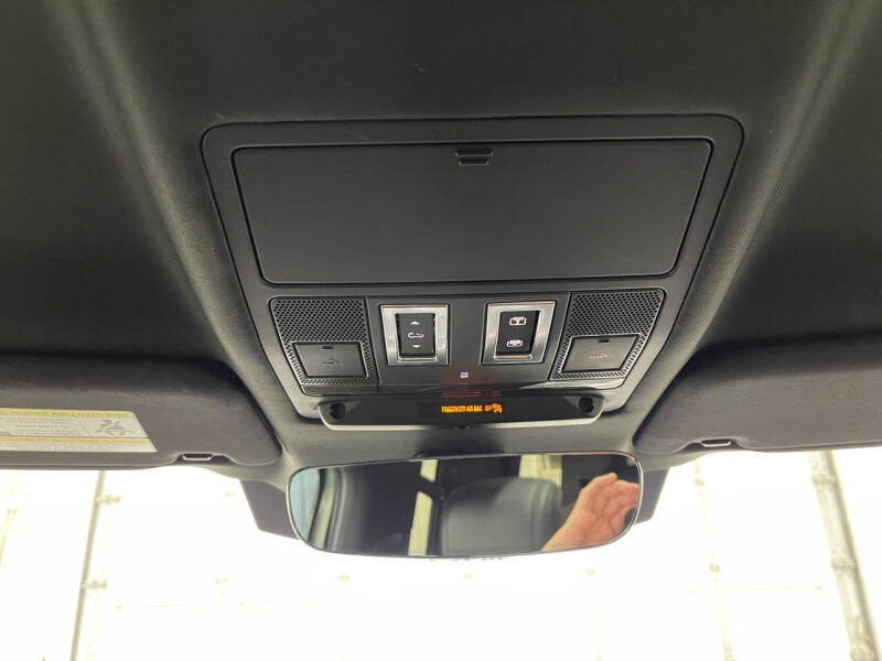 2022 Land Rover Defender 90 X-Dynamic HSE