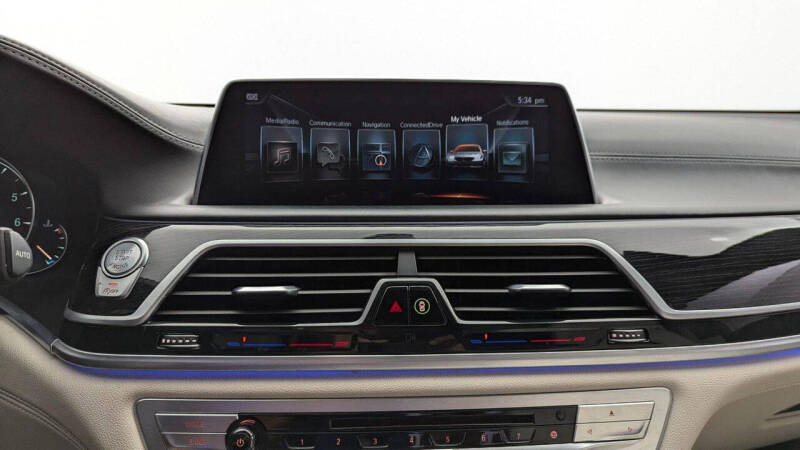 2017 BMW 7 Series 750i